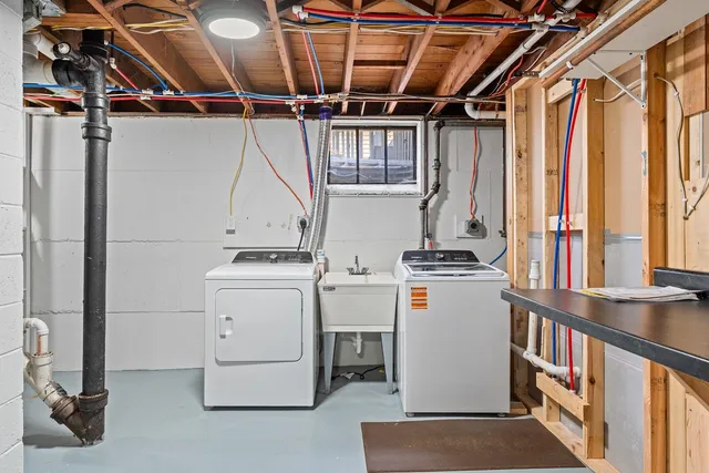 $294,900 | 904 Seymour Street, Reedsburg, WI 53959