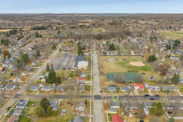 $294,900 | 904 Seymour Street, Reedsburg, WI 53959