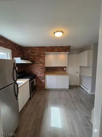 $1,950 | 933 Lafayette Avenue, Hawthorne, NJ 07506