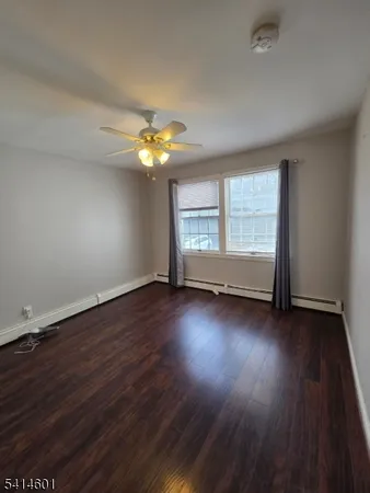 $1,950 | 933 Lafayette Avenue, Hawthorne, NJ 07506