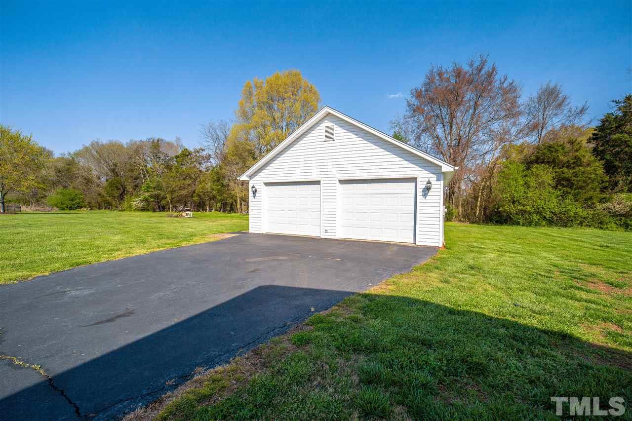 1667 Wheeler Bridge Road Burlington, NC 27215 - Photo 9 of 29 Gallery Image 9