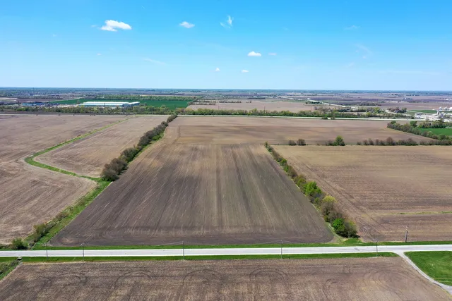 $1,899,645 | 4 Twp 31 R 12e, Bourbonnais, IL 60914