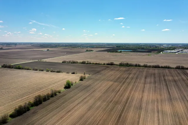 $1,899,645 | 4 Twp 31 R 12e, Bourbonnais, IL 60914