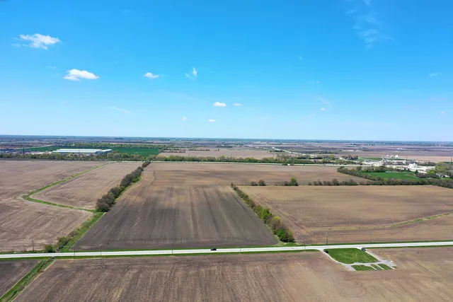$1,899,645 | 4 Twp 31 R 12e, Bourbonnais, IL 60914