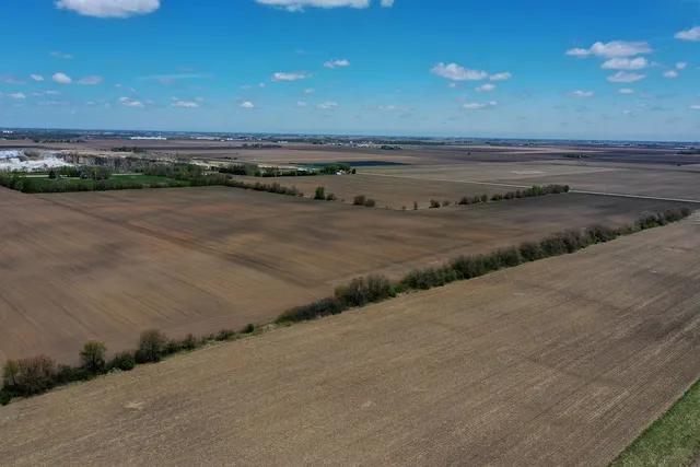 $1,899,645 | 4 Twp 31 R 12e, Bourbonnais, IL 60914