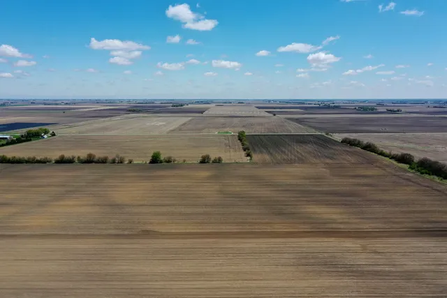 $1,899,645 | 4 Twp 31 R 12e, Bourbonnais, IL 60914