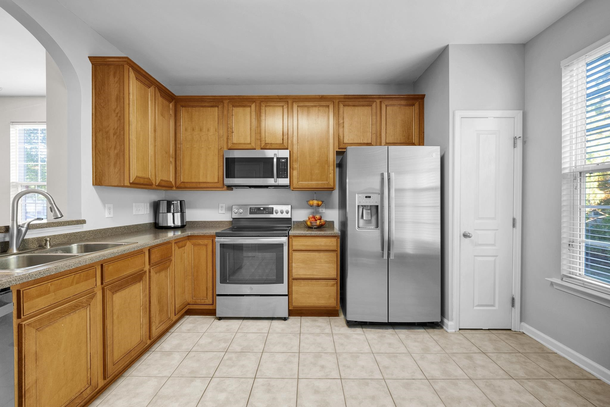 7618 Winners Edge Street Raleigh, NC 27617 - Photo 10 of 22 Kitchen