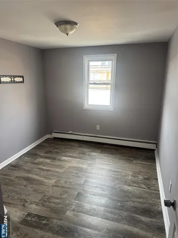 $1,875 | 75 Florida Street, Unit 2B, Elizabeth, NJ 07206