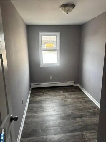 $1,875 | 75 Florida Street, Unit 2B, Elizabeth, NJ 07206