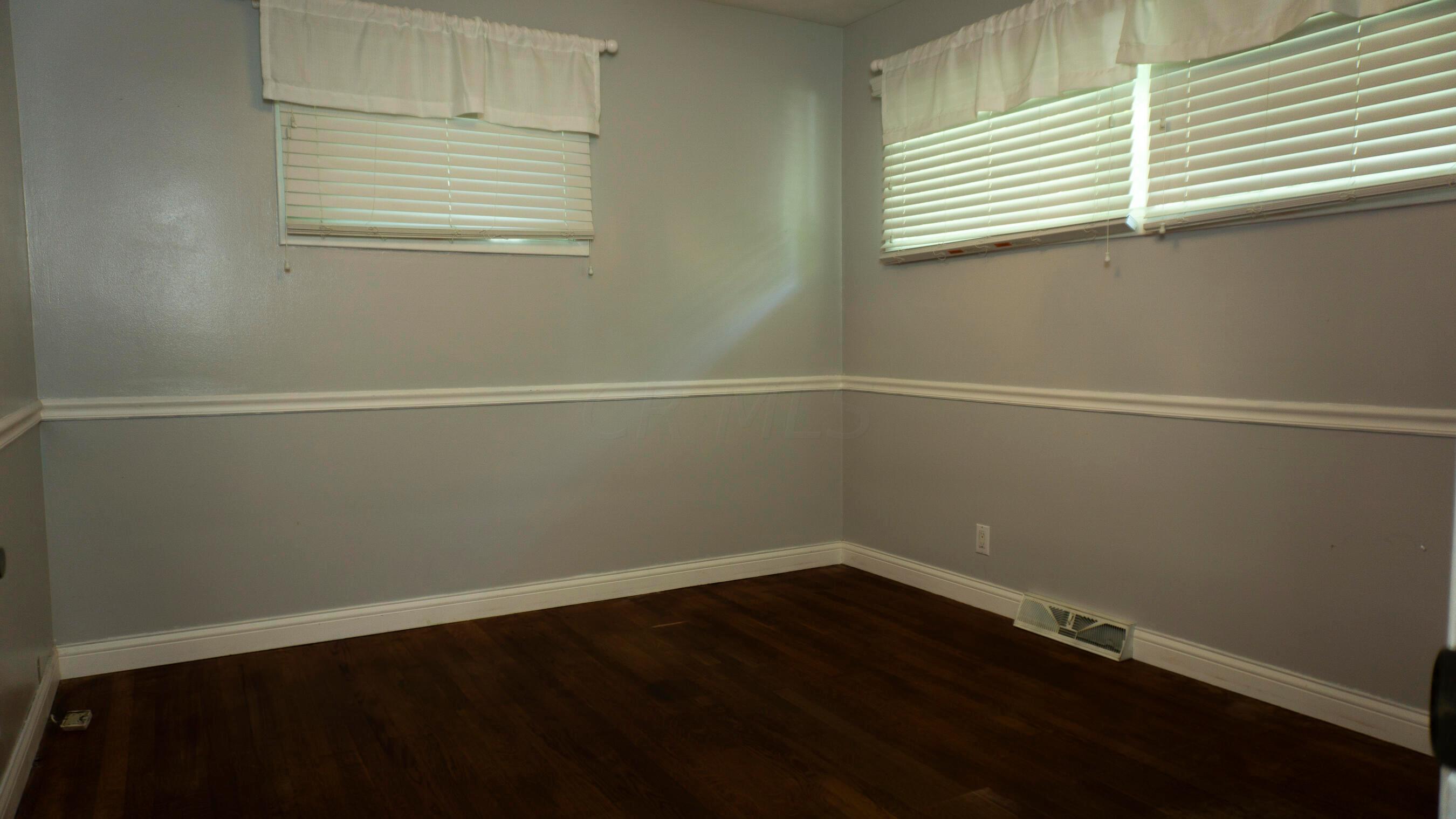 2371 Nottingham Road Columbus, OH 43221 - Photo 11 of 18 2371 Nottingham4