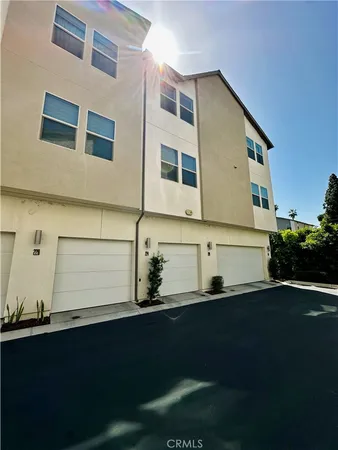 $2,500 | 220 Strike Drive, Covina, CA 91722