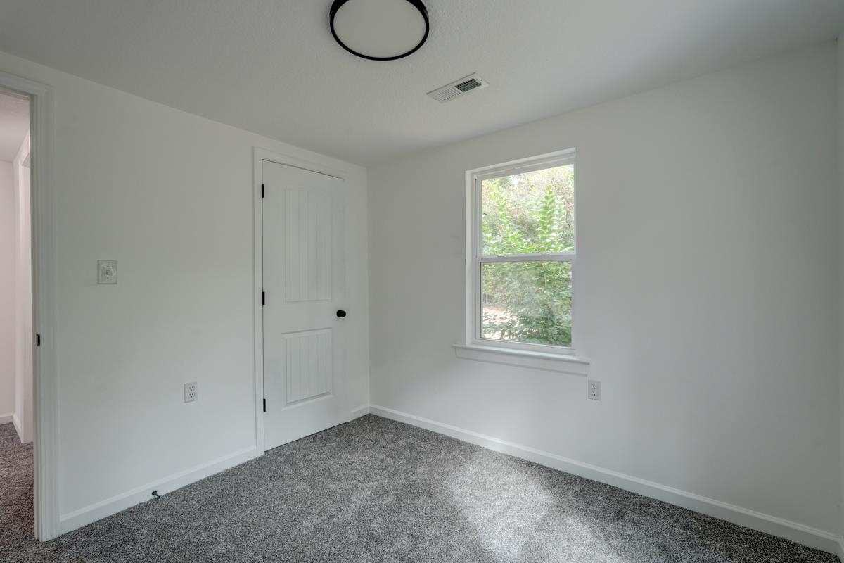 115 Pink Robinson Road Woodruff, SC 29388 - Photo 14 of 34