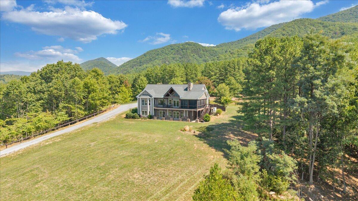 890 Blain Road Buchanan, VA 24066 - Photo 133 of 141 135-DJI_20260904122708_0142_D
