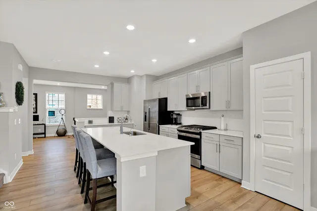 $2,650 | 13807 Boiler Place, Carmel, IN 46032