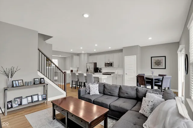 $2,650 | 13807 Boiler Place, Carmel, IN 46032