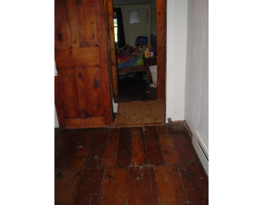 84 Holbrook Road Oxford, MA 01540 - Photo 20 of 30 Gallery Image 20