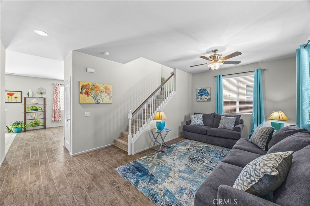 29424 Riptide Drive Menifee, CA 92585 - Photo 4 of 34