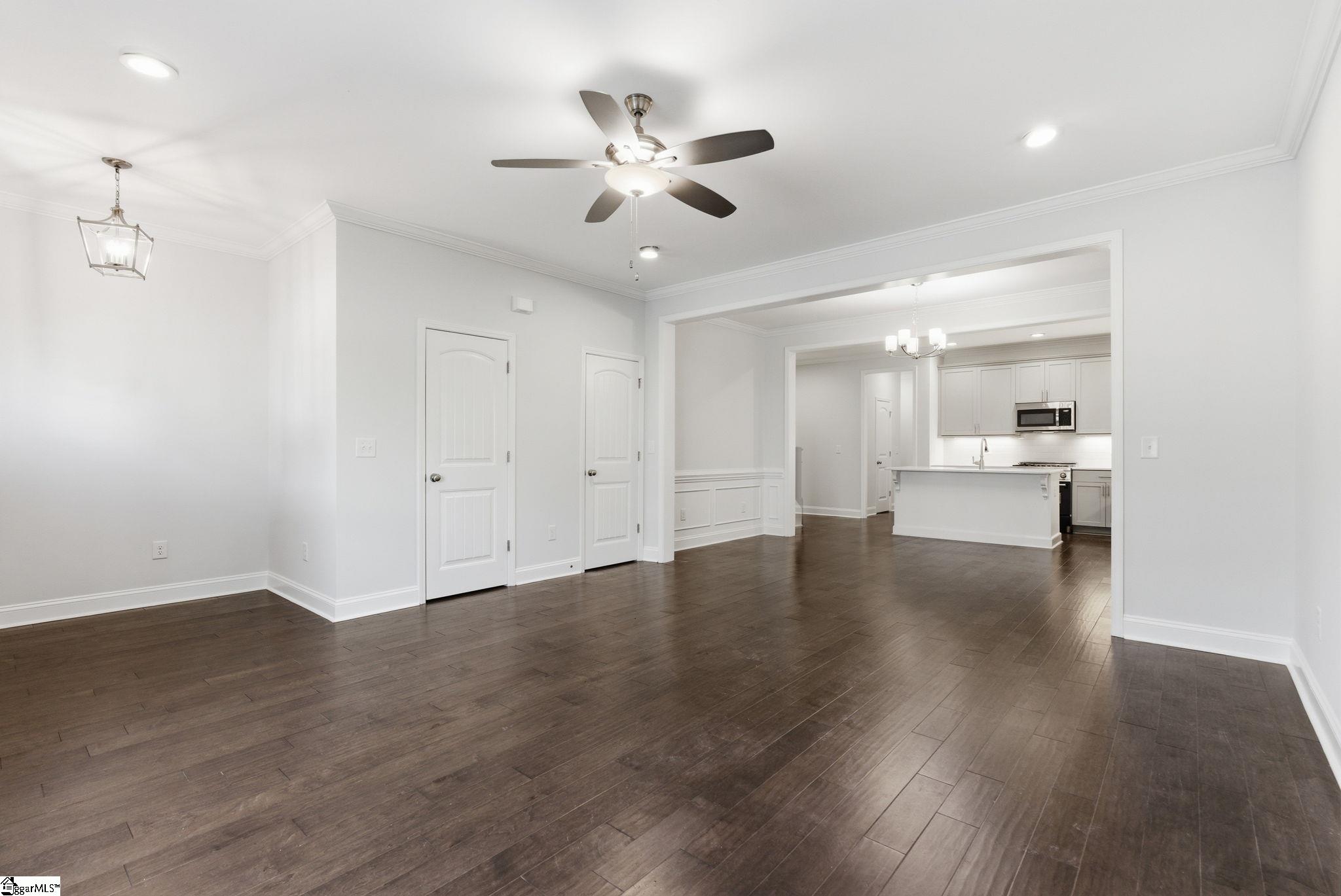 18 Peckham Street Greenville, SC 29607 - Photo 5 of 44