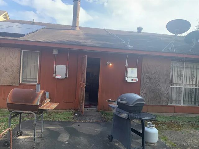 $160,000 | 3250 Walhalla Drive, Houston, TX 77066