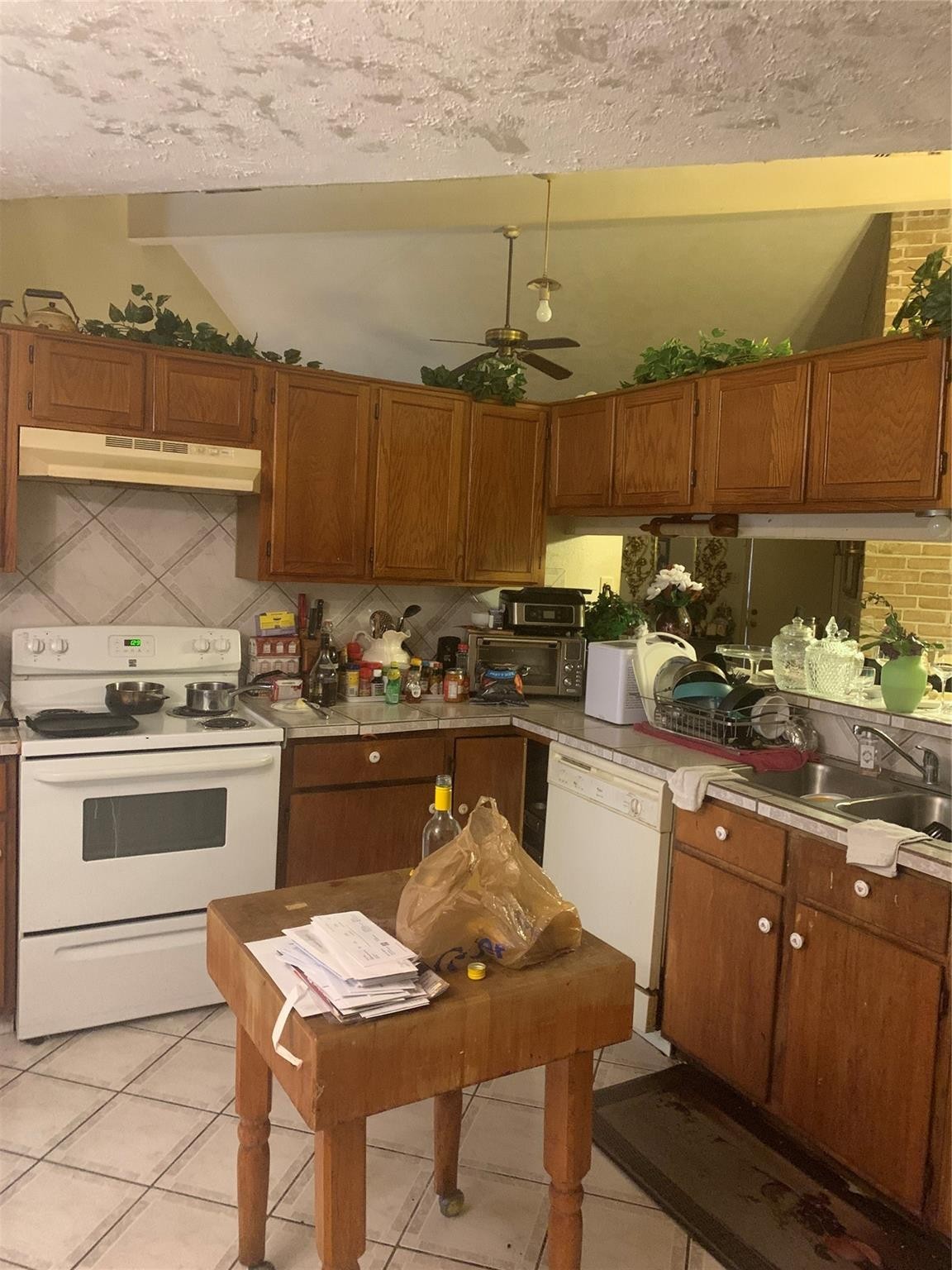 3250 Walhalla Drive Houston, TX 77066 - Photo 8 of 15