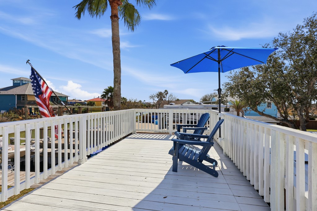 129 Copano Cove Road Rockport, TX 78382 - Photo 30 of 37