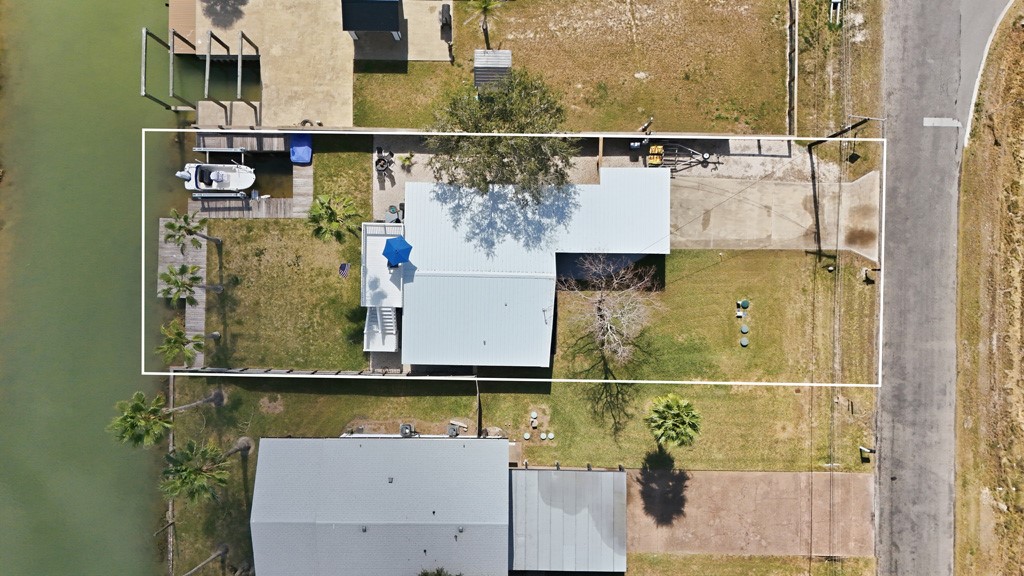 129 Copano Cove Road Rockport, TX 78382 - Photo 34 of 37