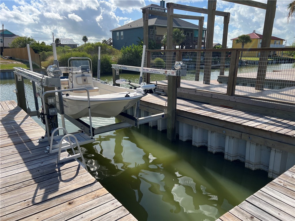 129 Copano Cove Road Rockport, TX 78382 - Photo 35 of 37