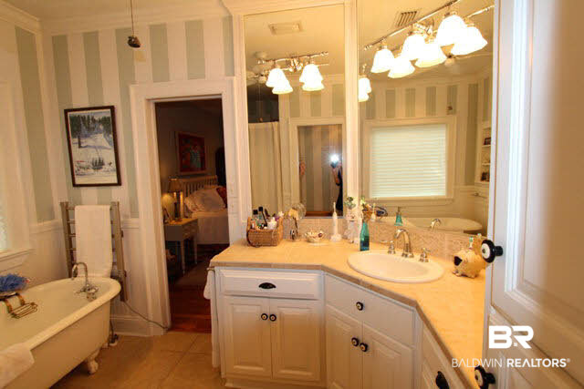 600 College Avenue Daphne, AL 36526 - Photo 15 of 35 Master Bath