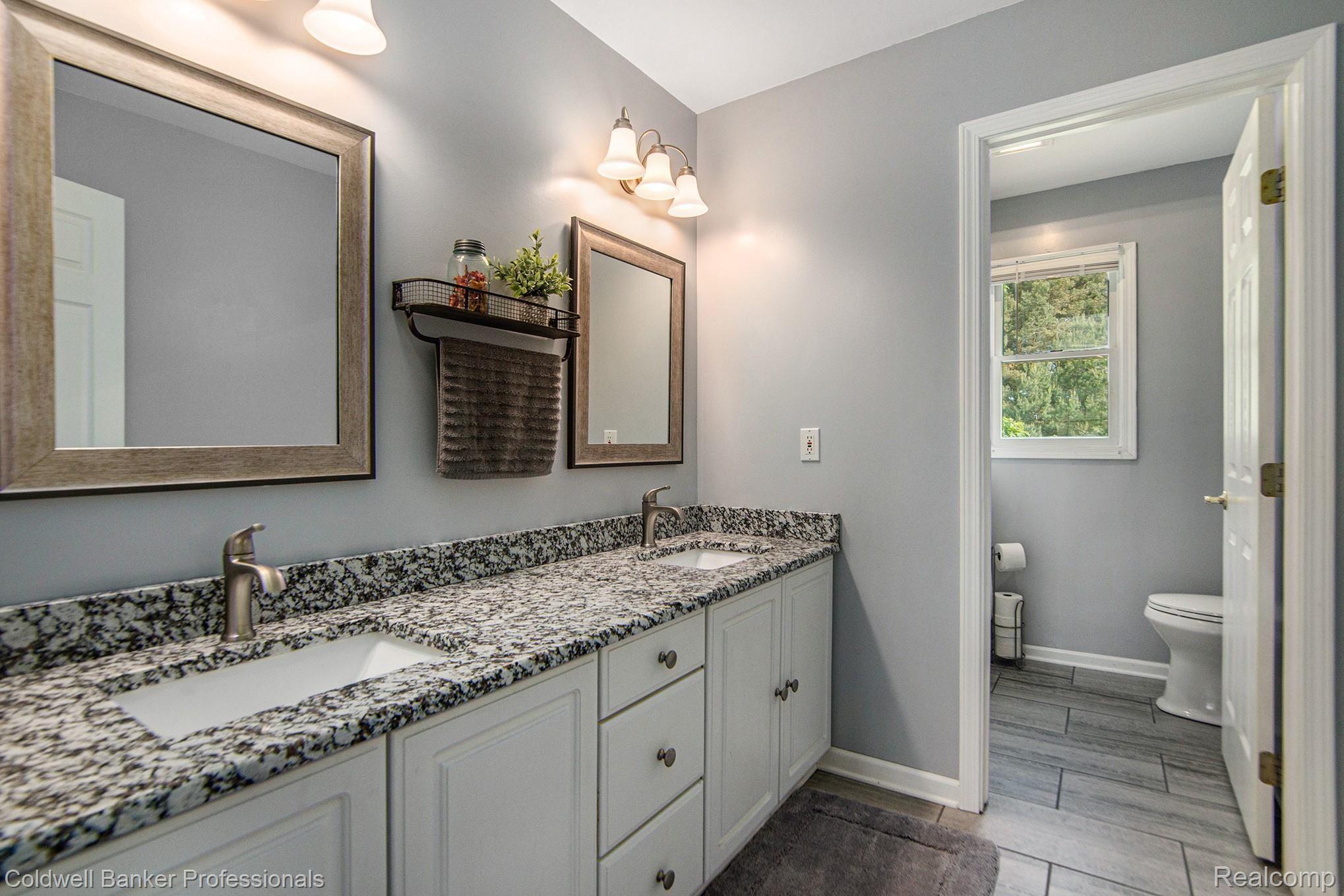 4484 Davison Road Lapeer, MI 48446 - Photo 25 of 64 Full Bath Upstairs