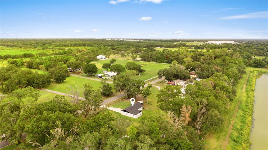 606 South Wiggins Road Plant City, FL 33566 - Photo 33 of 33 Gallery Image 33