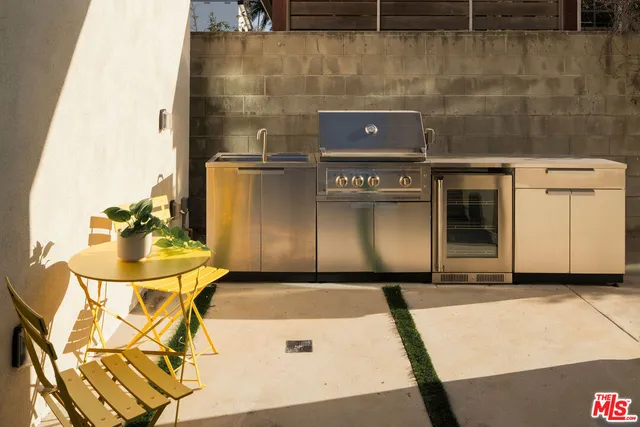 $3,349,000 | 3444 Redwood Avenue, Los Angeles, CA 90066