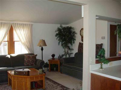 7285 North Nichols Road Flushing, MI 48433 - Photo 7 of 12 20176192-6.JPG