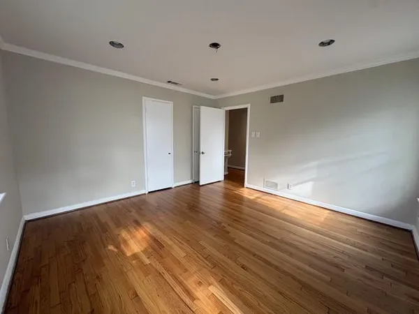 $5,500 | 7525 Wentwood Drive, Dallas, TX 75225