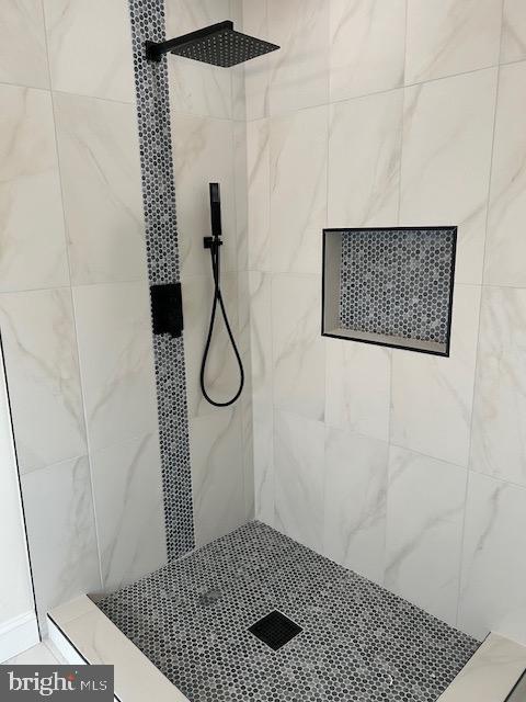 9801 Old Frank Tippett Road Upper Marlboro, MD 20772 - Photo 33 of 35 Luxury Primary Walk-in Shower