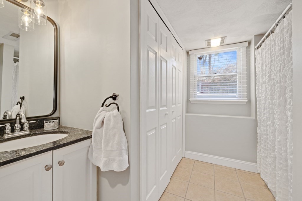 11 Island Road Lynnfield, MA 01940 - Photo 31 of 40 Gallery Image 31