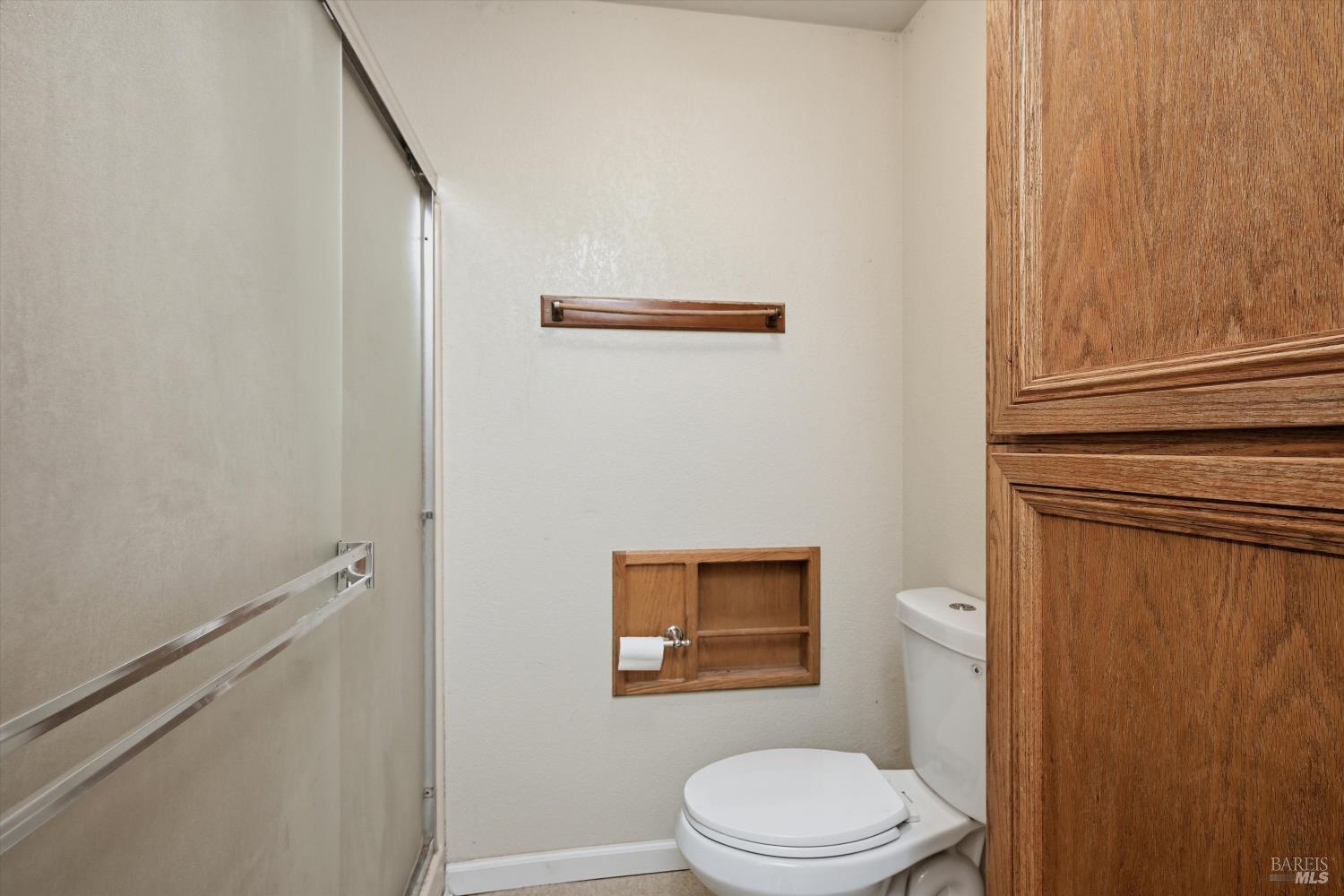 17312 Greenridge Road Hidden Valley Lake, CA 95467 - Photo 21 of 34 Water closet in primary bathroom.