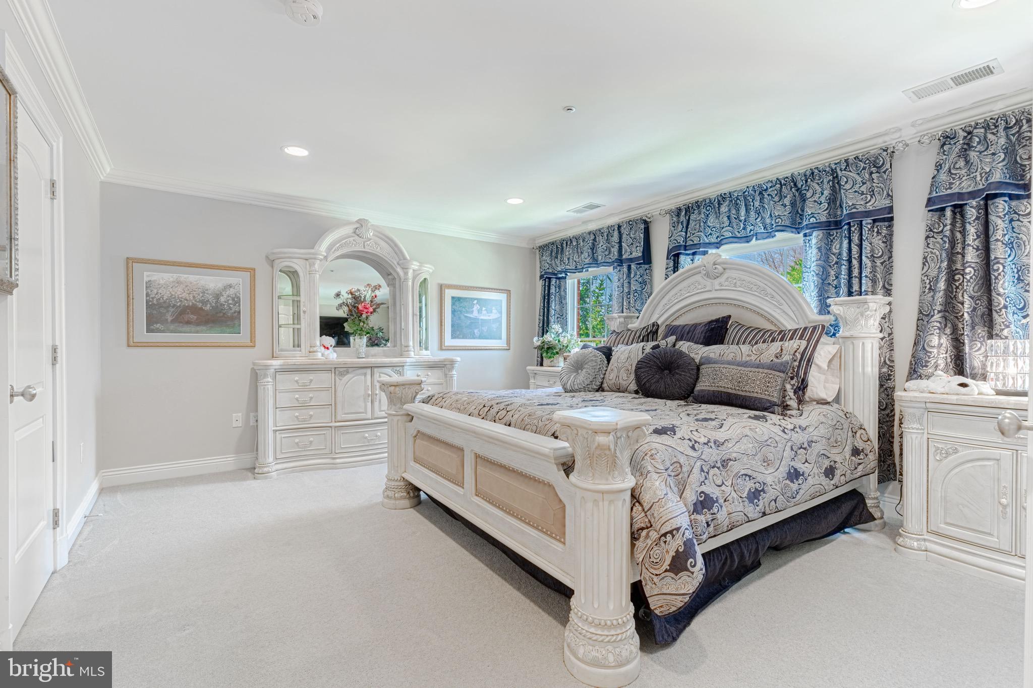 10100 Gary Road Potomac, MD 20854 - Photo 39 of 71 Bedroom #6 w/en suite.