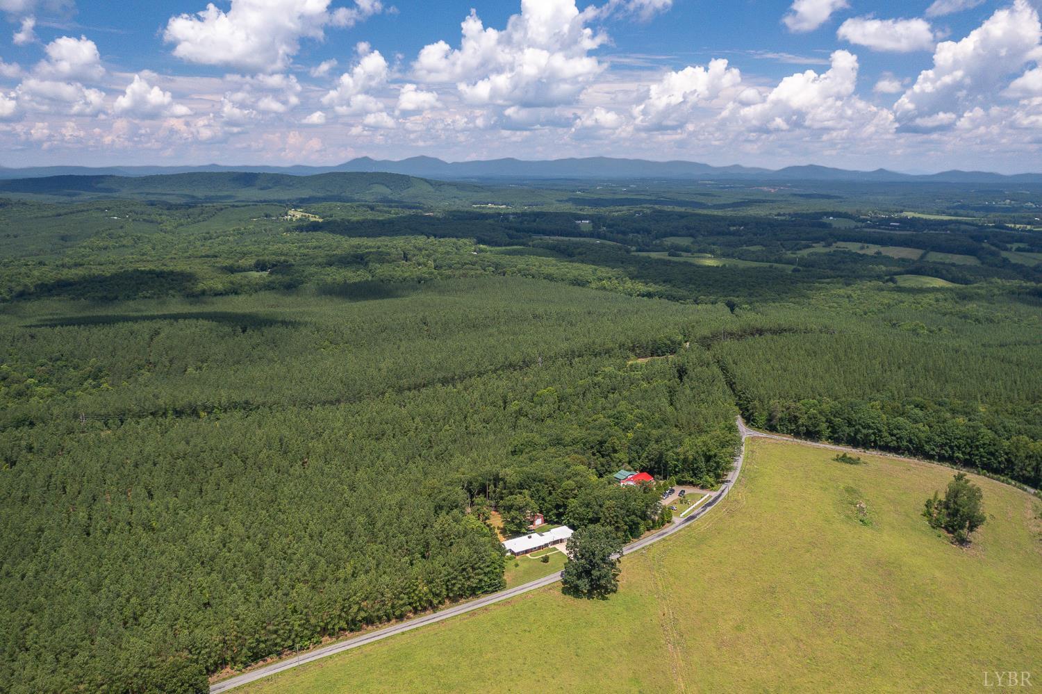 2103 Wileman Road Lynch Station, VA 24571 - Photo 7 of 63 Gallery Image 7