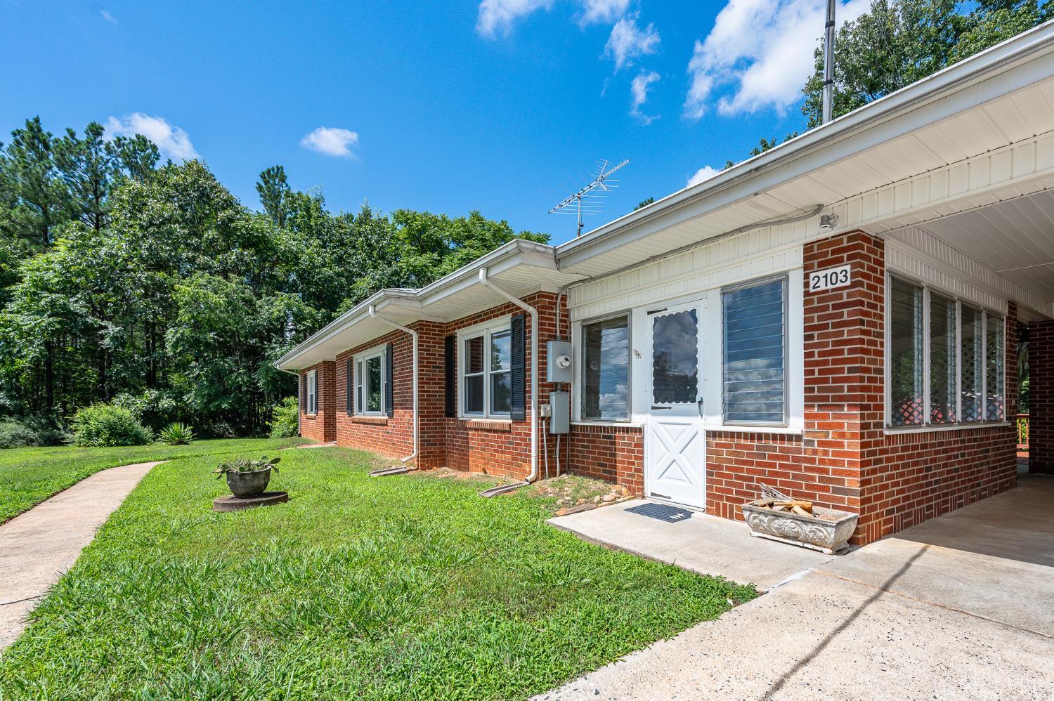 2103 Wileman Road Lynch Station, VA 24571 - Photo 8 of 63 Gallery Image 8