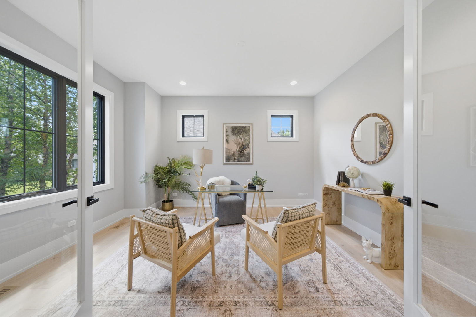 440 Briarhill Road Glenview, IL 60025 - Photo 4 of 52 Gallery Image 4