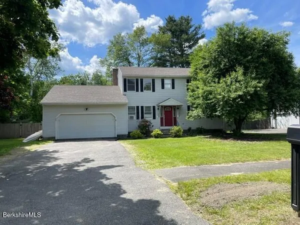 $399,900 | 118 Winesap Road, Pittsfield, MA 01201