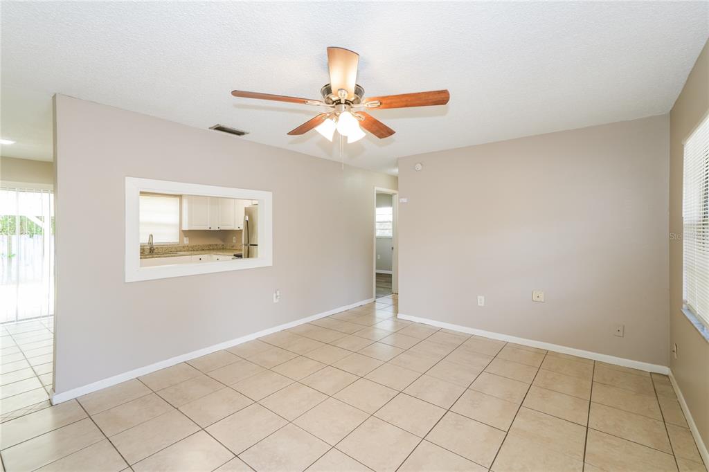 4117 East Okara Road Tampa, FL 33617 - Photo 4 of 16