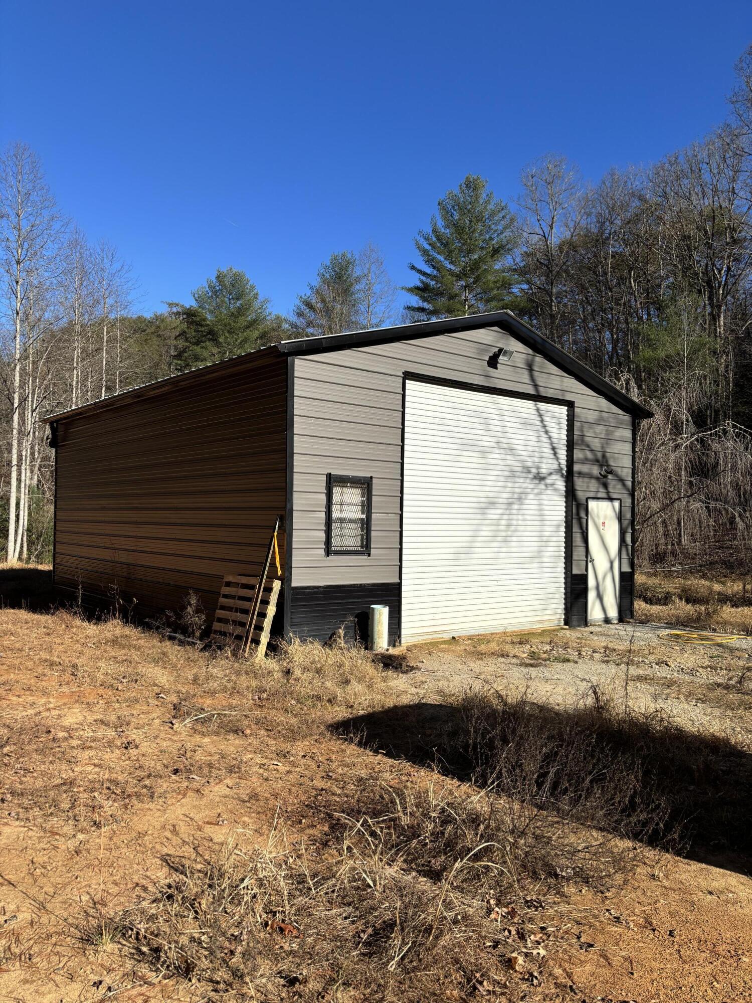 476 Appalachia Dam Road Farner, TN 37333 - Photo 6 of 53 Burns 476 appalachia dam rd photo1