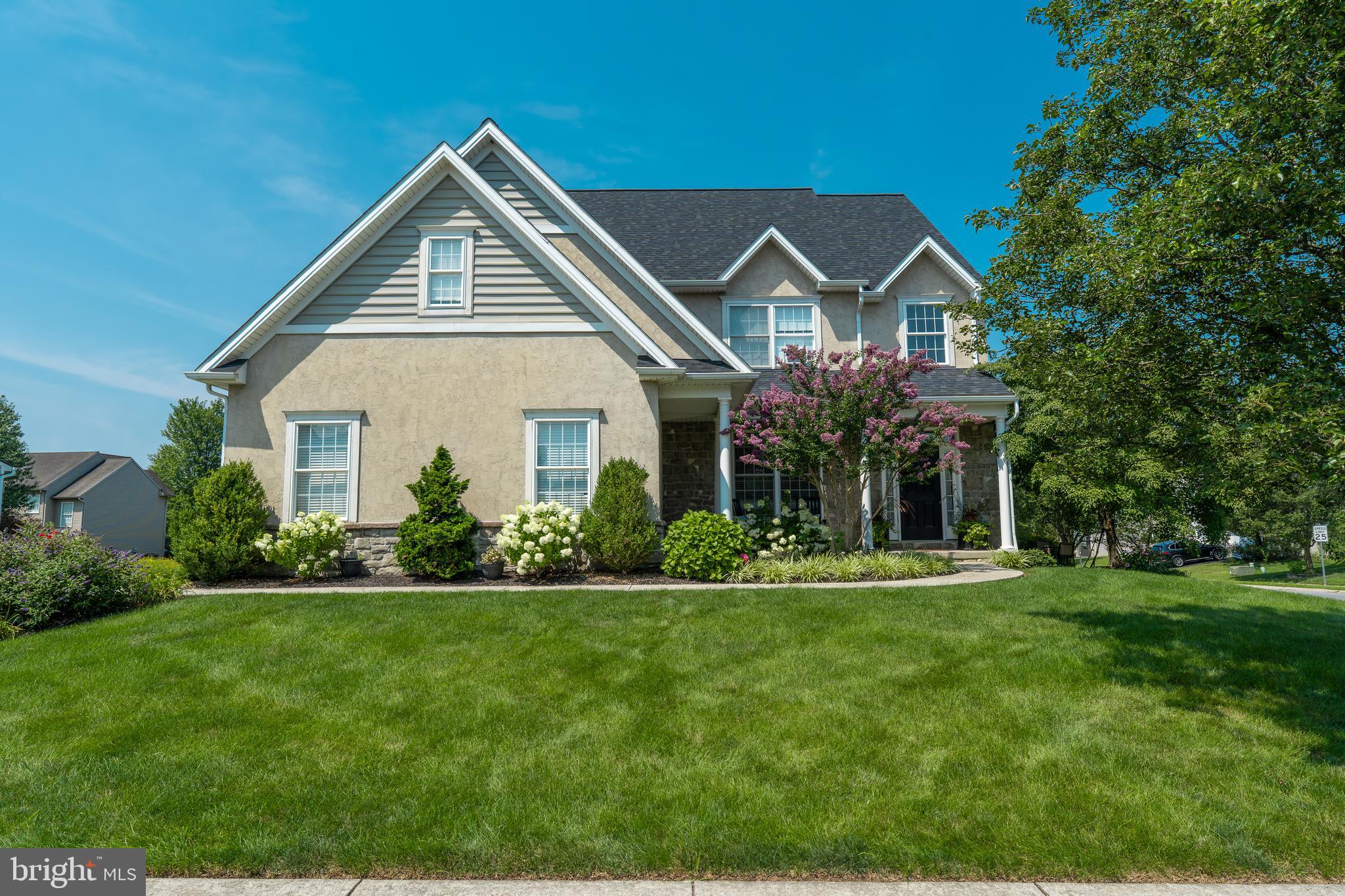 328 Cobblers Court Lititz, PA 17543 - Photo 7 of 60