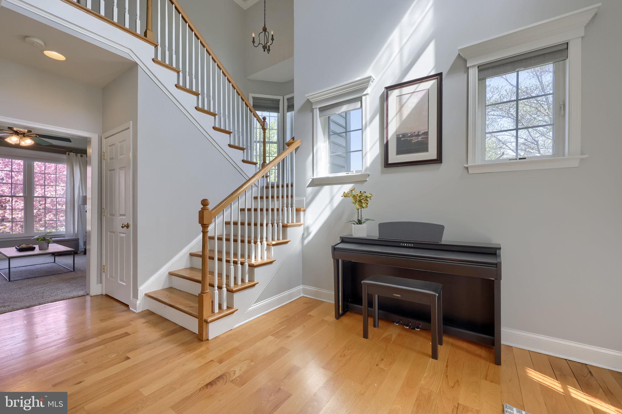 328 Cobblers Court Lititz, PA 17543 - Photo 10 of 60