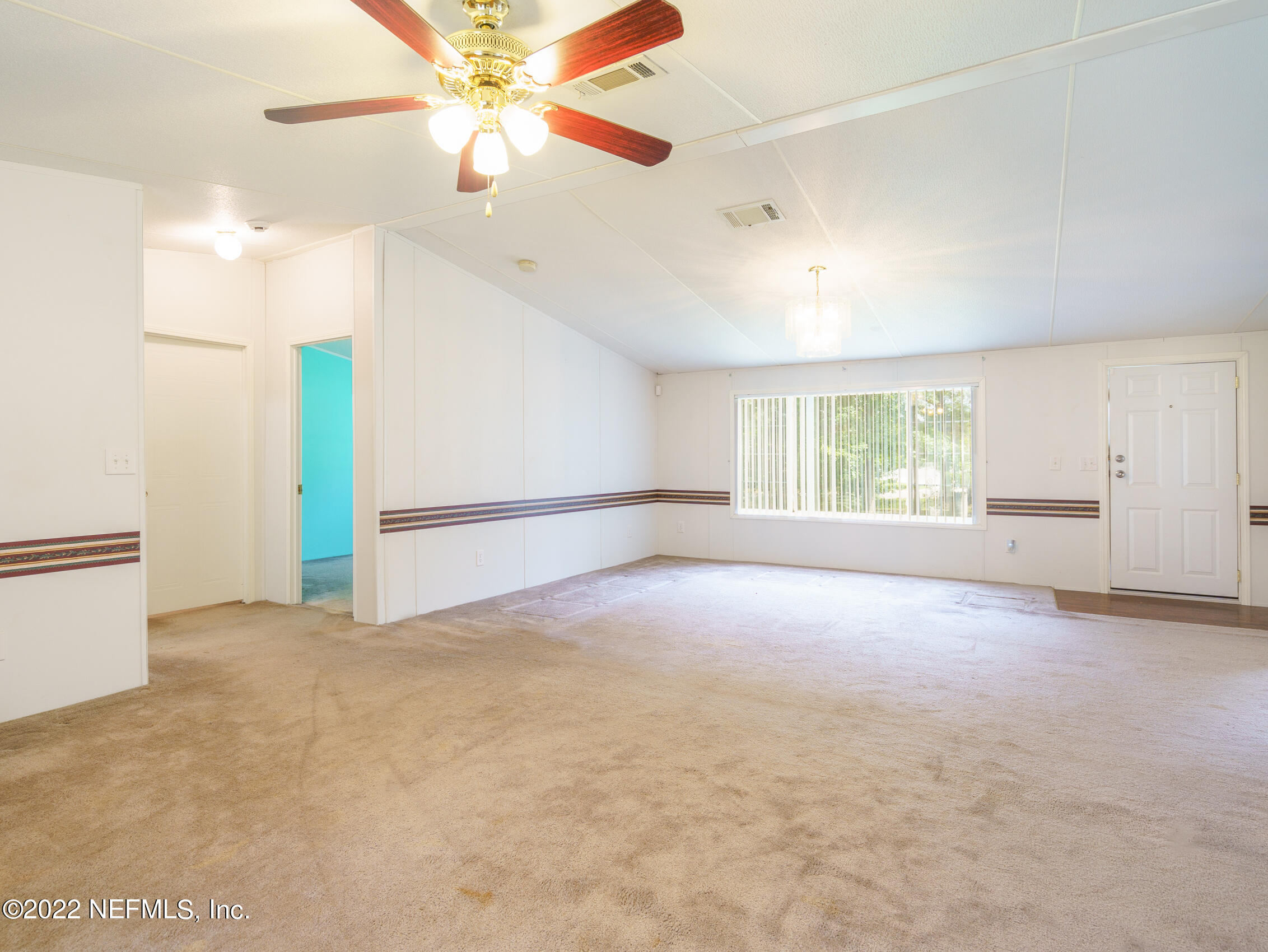 45435 Eula B Road Callahan, FL 32011 - Photo 11 of 35 Living Room
