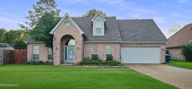 $299,500 | 5619 Eagleston Drive, Olive Branch, MS 38654