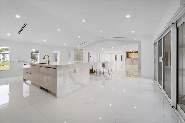 $3,200,000 | 2651 Southwest 141st Terrace, Davie, FL 33330