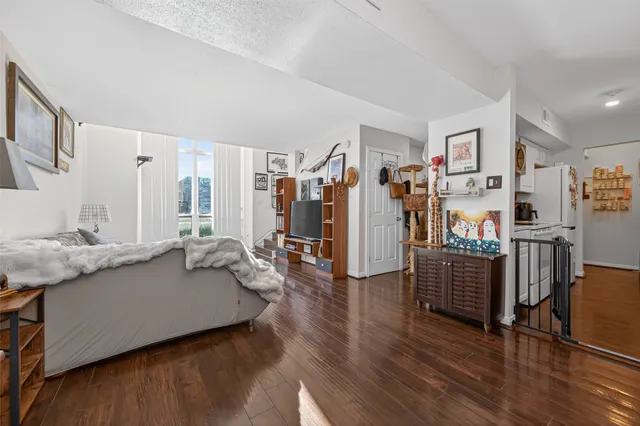 $135,000 | 16120 Stuebner Airline Road, Unit 602, Spring, TX 77379