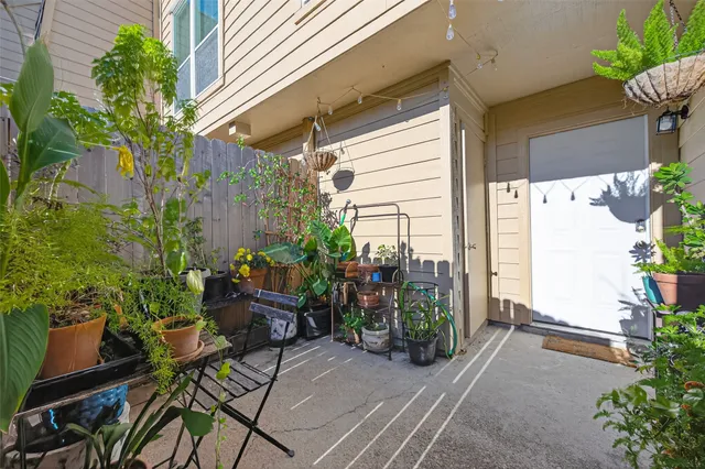 $129,750 | 16120 Stuebner Airline Road, Unit 602, Spring, TX 77379